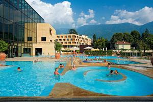 Schwimmbad Therme Meran